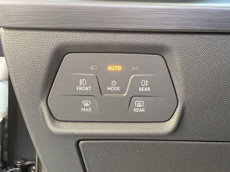 Cupra Formentor (2024) 1.5 TSI DSG - fotka 12 z 35