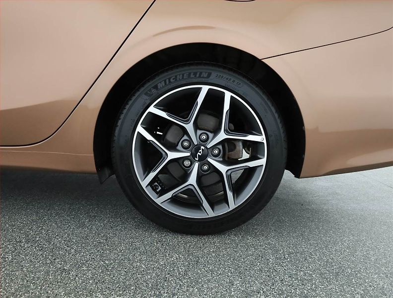 Kia Ceed (2022) Top 1.5 T-GDI - fotka 21 z 21