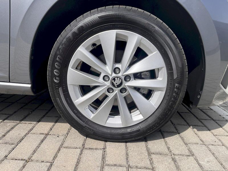 Škoda Scala (2025) 1,0TSI 85KW SELECTION - fotka 12 z 24