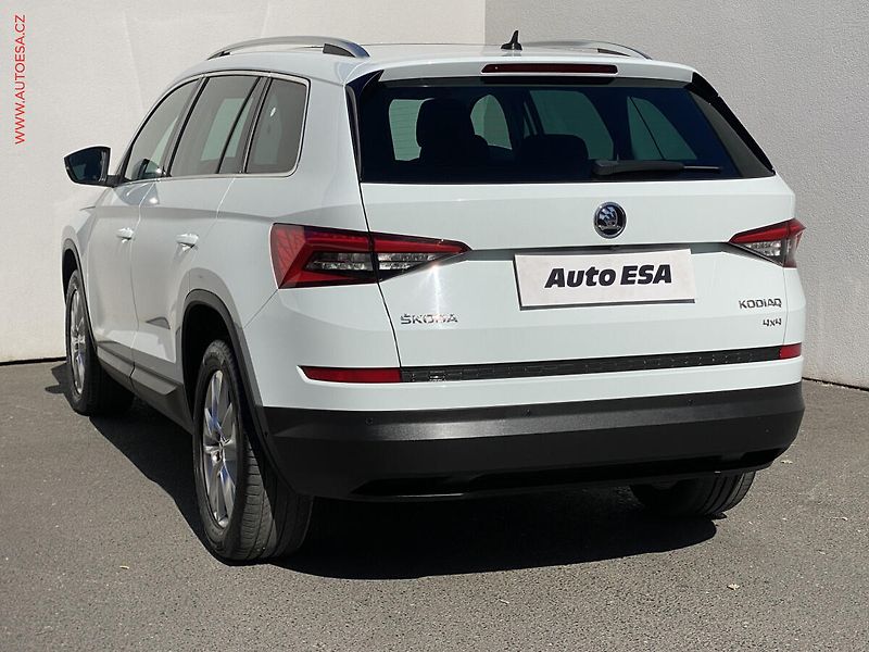 Škoda Kodiaq (2018) 2.0 TSi 4x4, Style, DSG, TZ - fotka 6 z 19
