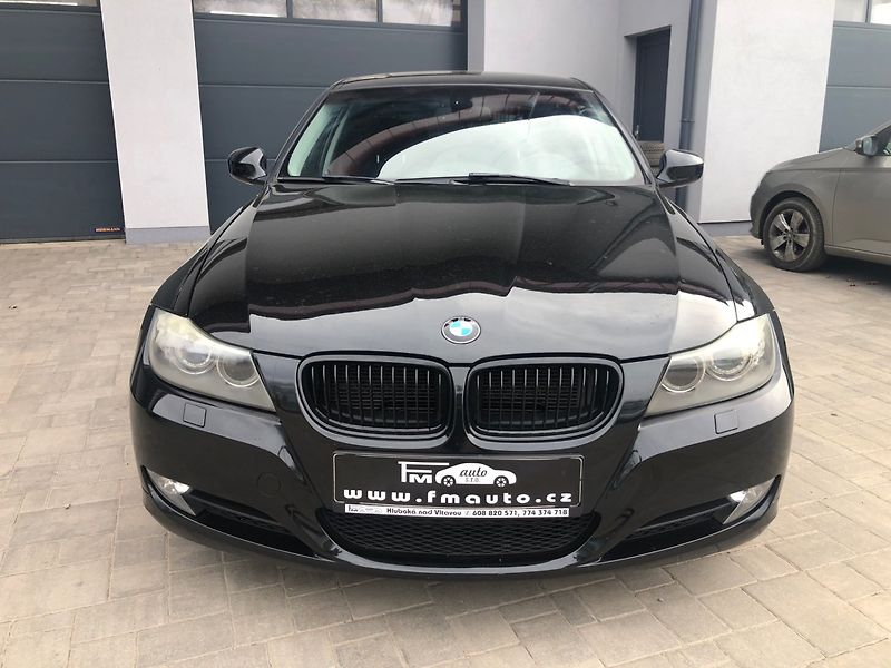 BMW Řada 3 (2010) 330 xDrive 180 kW, automat - fotka 3 z 29