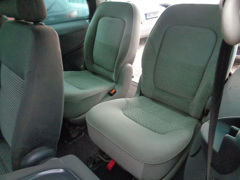 Seat Alhambra 1,9 TDI  4x4 - fotka 11 z 15