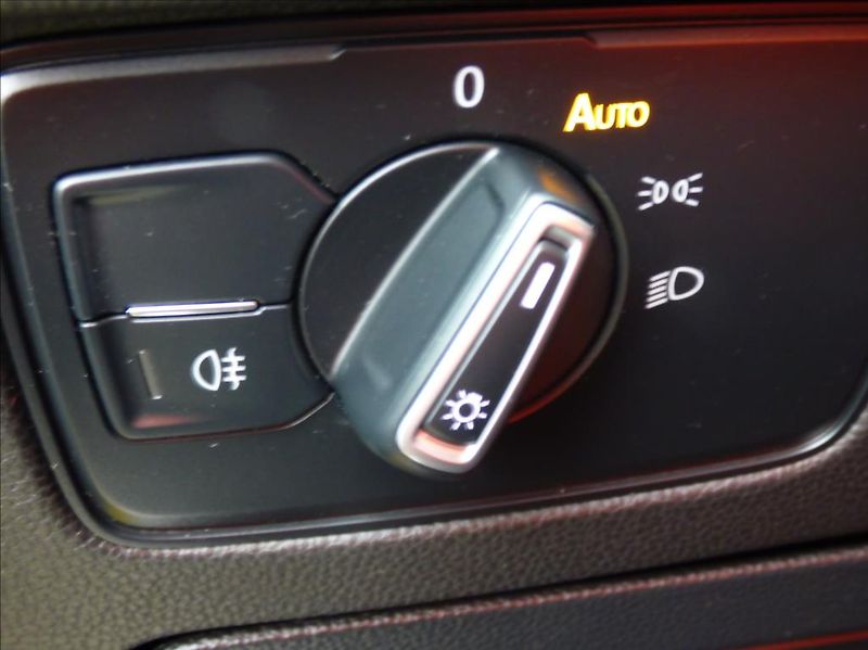 Volkswagen Arteon 2,0 TSI DSG,Navi,Kessy  Elegan - fotka 11 z 51