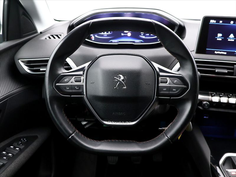 Peugeot 3008 1,2 PT 96kW Aut.klima CZ Serv. - fotka 16 z 36