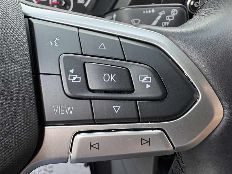Volkswagen Caddy 2,0 TDI MAXI 7míst DPH 1maj ČR - fotka 31 z 50