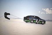 Škoda Octavia Bonneville - s brzdícím padákem v akci.