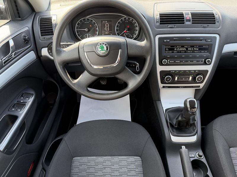 Škoda Octavia (2011) 2,0TDI 103 kW ELEGANCE 1MAJITE - fotka 29 z 48