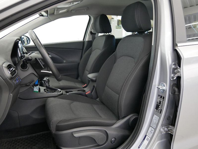 Hyundai i30 - fotka 11 z 24