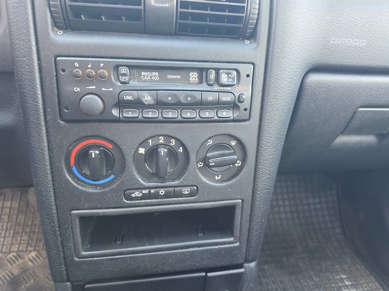 Opel Astra (1999) 1.6 16V  Eko zapl. - fotka 11 z 17