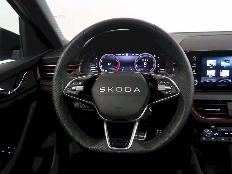 Škoda Scala (2026) MONTE CARLO 1.0TSI 85KW DSG PA - fotka 17 z 40