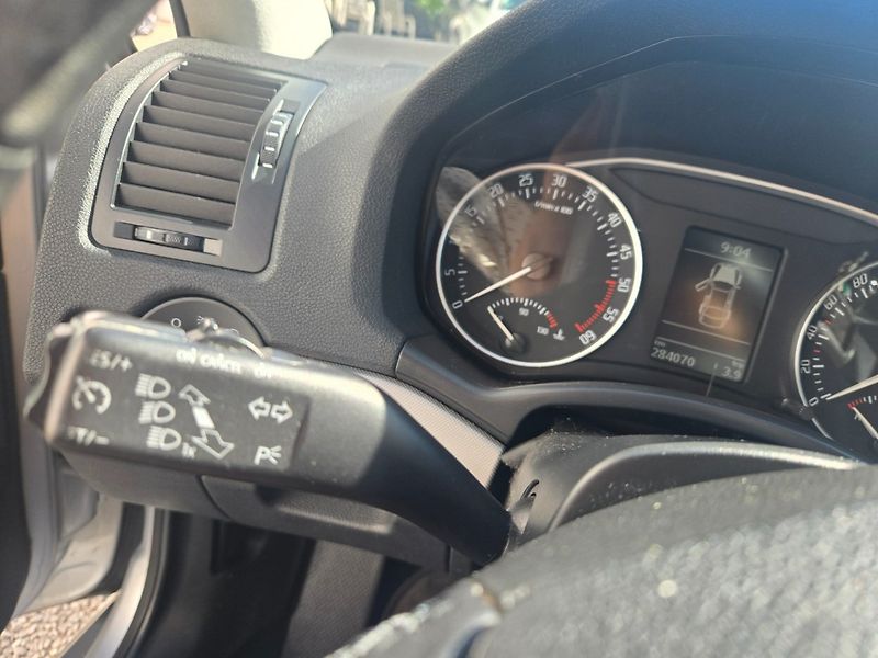 Škoda Octavia (2012) 2.0 TDI STK,Nová spojka - fotka 10 z 27