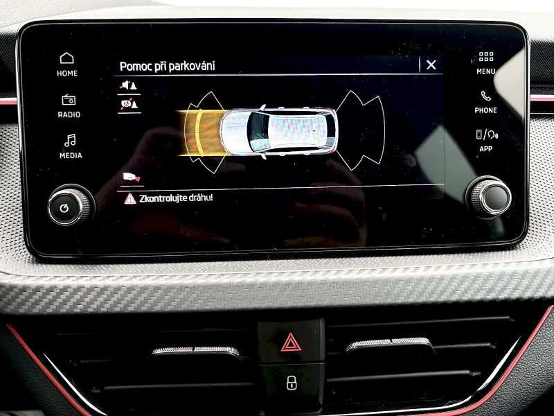Škoda Kamiq (2024) DSG 1.0 TSI / 85 kW / MONTE CA - fotka 15 z 29