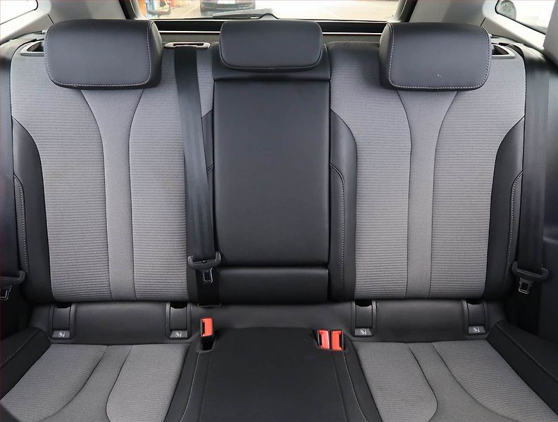 Škoda Enyaq (2022) 60 (62 kWh), SoH 92% - fotka 10 z 25