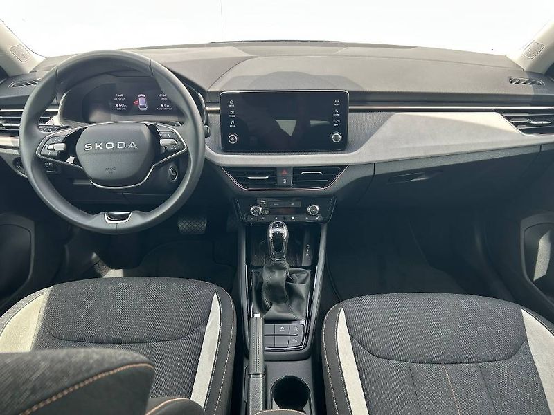Škoda Scala Top Selection 7DSG 1,0TSI - fotka 10 z 24