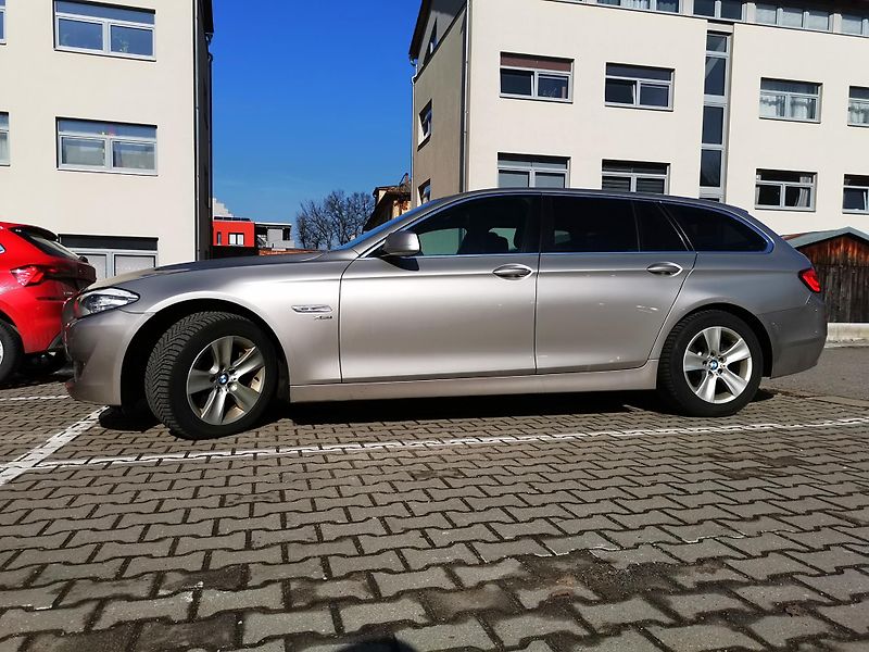 BMW Řada 5 530D XDRIVE TOURING F11 190kW - fotka 28 z 40