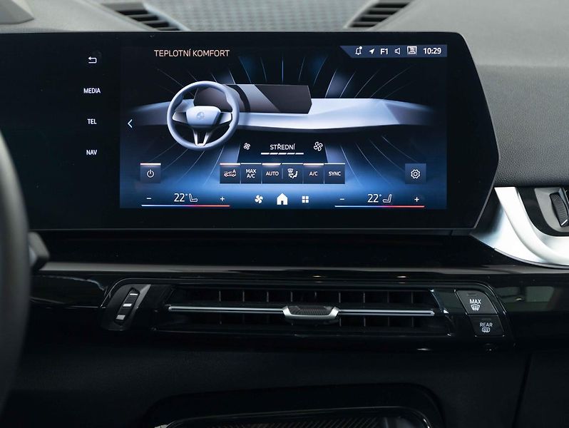 BMW iX2 xDrive30 - fotka 14 z 23