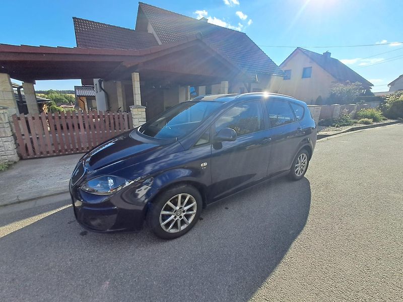 Seat Altea (2011) - fotka 2 z 12
