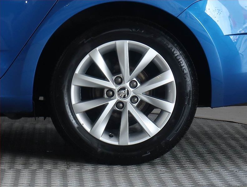 Škoda Octavia (2017) Style 2.0 TDI, Tempomat - fotka 14 z 19