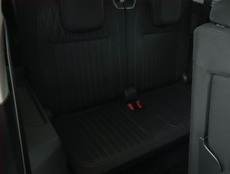 Volkswagen Tiguan Allspace (2022) Life 2.0 TDI - fotka 15 z 19