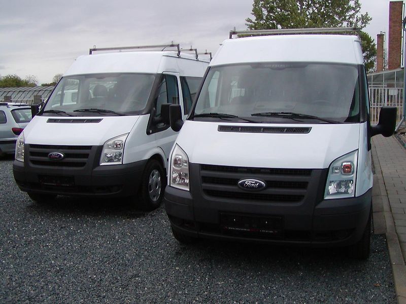 Ford Transit (2011) 2.2TDCi, 6MÍST, 350L,196TIS.KM - fotka 2 z 50