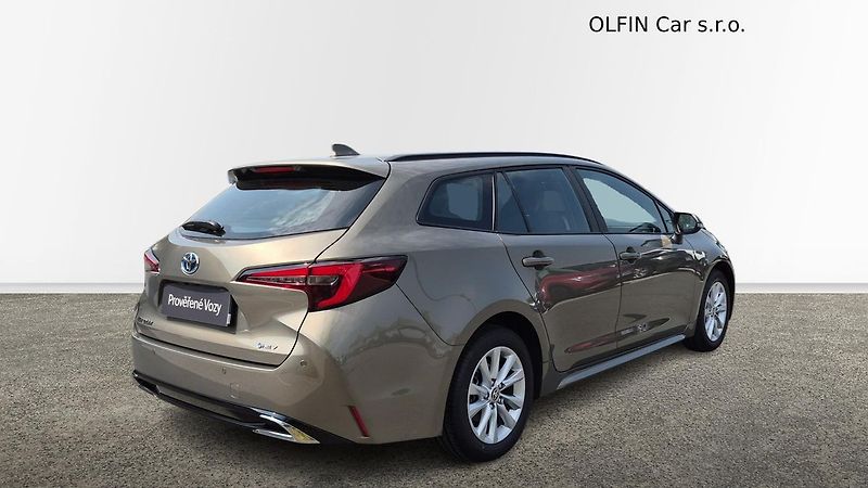 Toyota Corolla 1.8 HEV e-CVT Comfort Tech - fotka 2 z 23