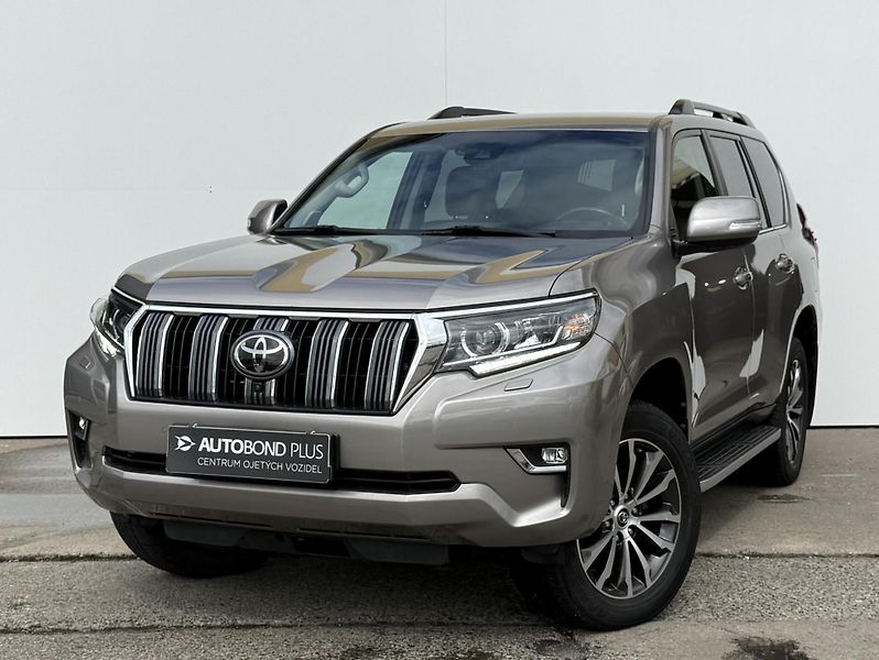 Toyota Land Cruiser 2.8 D-4D AT AWD 130 kW Executi - fotografie inzerátu