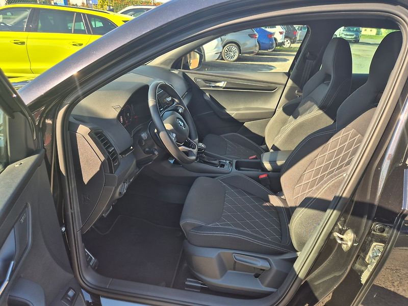 Škoda Karoq SportLine 2,0 TDI DSG 4x4 - fotka 9 z 34
