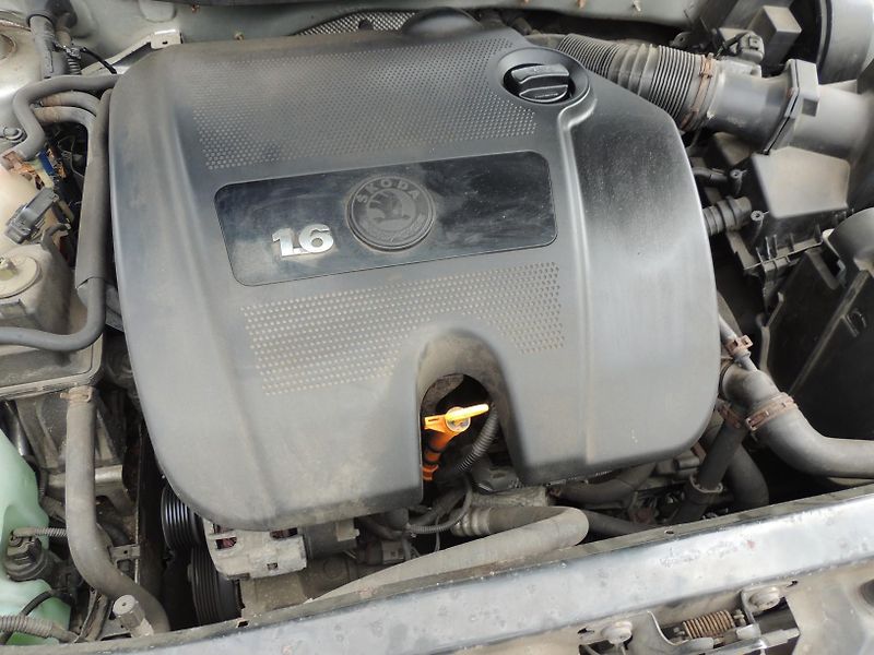 Škoda Octavia (2004) Combi 1.6i,75kw,klima - fotka 24 z 24