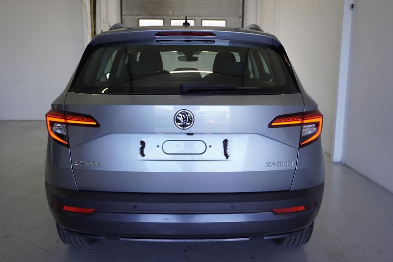 Škoda Karoq 1.6 TDi DSG 7 - fotka 7 z 28
