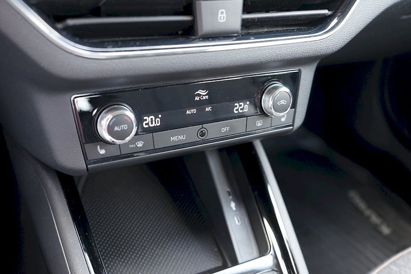 Škoda Kamiq (2023) TSI 110 kW Style DSG - tažné - fotka 19 z 30