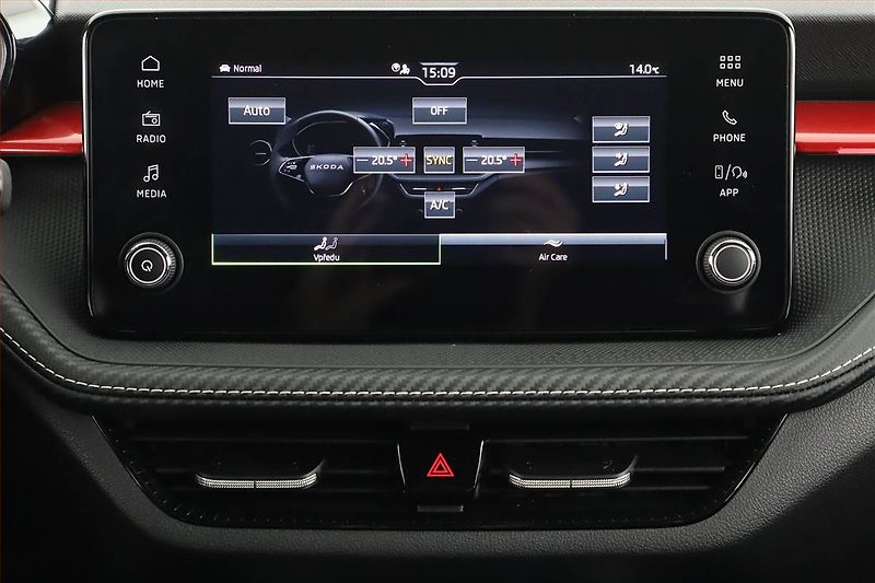 Škoda Fabia (2025) 1.0 TSI, MONTE CARLO, AUTOMAT - fotka 13 z 17