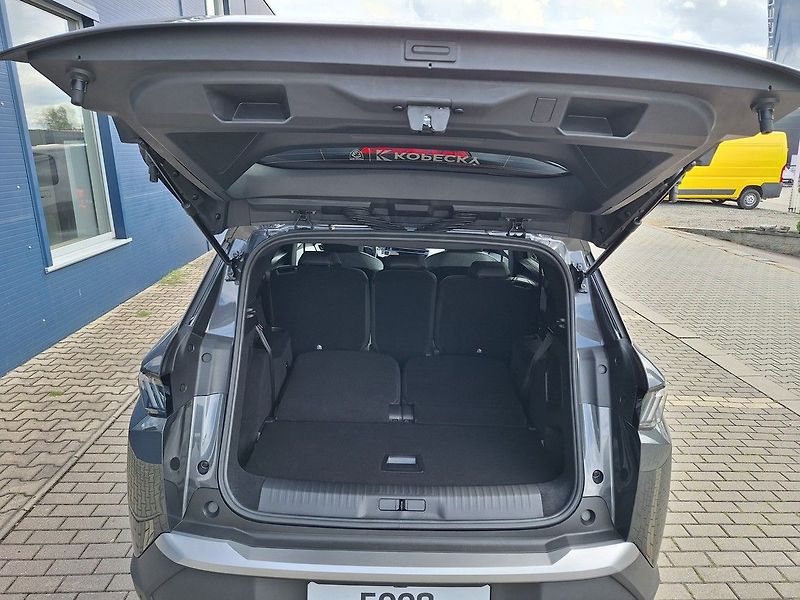 Peugeot 5008 (2026) BUSINESS Hybrid 145 e-DCS - fotka 9 z 16