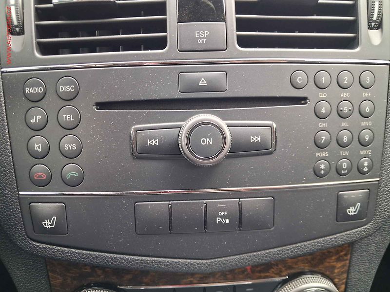 Mercedes-Benz Třídy C (2008) 2.5i C230, Elegance, TZ - fotka 15 z 18