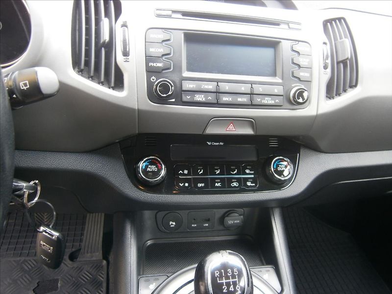 Kia Sportage 1,6 GDi 99 KW - fotka 12 z 14