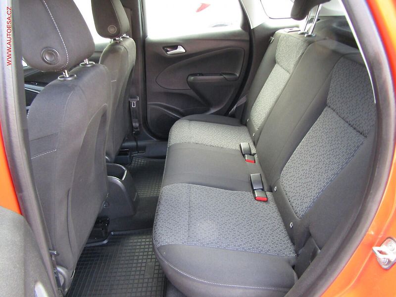 Opel Crossland (2021) 1.2 T, ČR, Navi, kamera - fotka 9 z 22