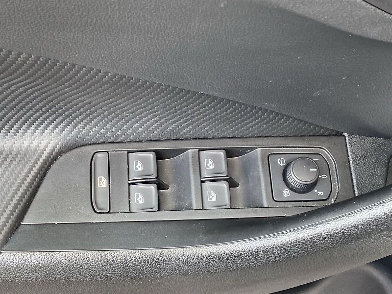 Škoda Kamiq (2025) 1.5 TSI DSG Monte Carlo - fotka 24 z 39