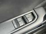 MG MG4 (2025) EXCLUSIVE 64 kWh *SPEC. AKCE - náhled 18