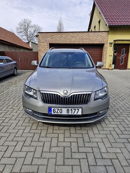 Škoda Superb (2013) Dobrý stav - fotografie inzerátu