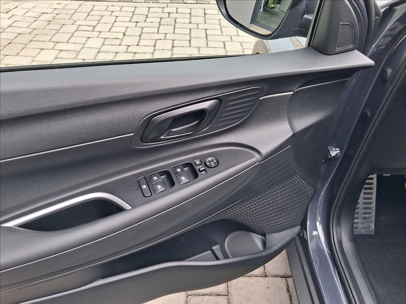 Hyundai Bayon (2026) 1,0   T-GDI MT GO PLUS! - fotka 8 z 11