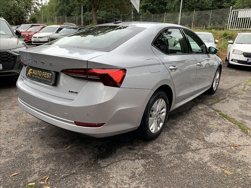 Škoda Octavia 1,0 TSI DSG,ČR,1.MAJ,SERVISKA - fotka 5 z 17