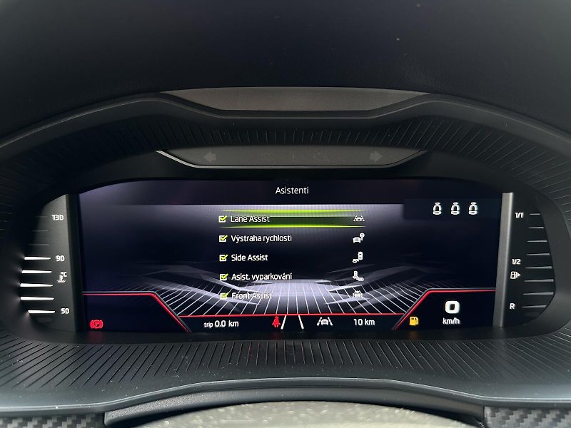 Škoda Kamiq 1.0TSi Monte Carlo 116PS Matri - fotka 23 z 44