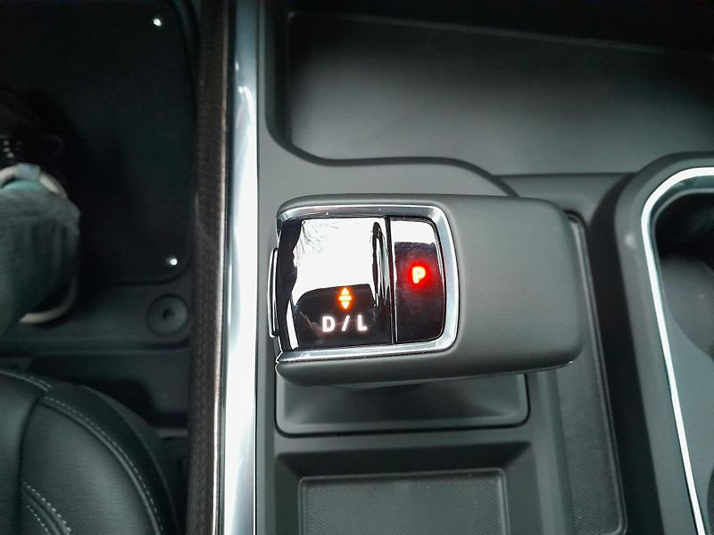 Chevrolet Silverado (2026) 6,2 V8 Trail Boss Z71 - fotka 34 z 45