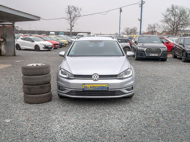Volkswagen Golf (2019) 1.6TDI 85KW DSG – NAVI, ERGO - fotka 2 z 51