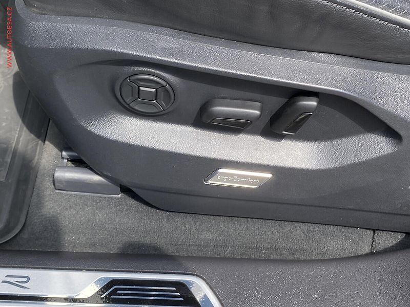 Volkswagen Touareg (2021) 3.0 TDi 4x4, 1.maj,ČR, R - fotka 12 z 32