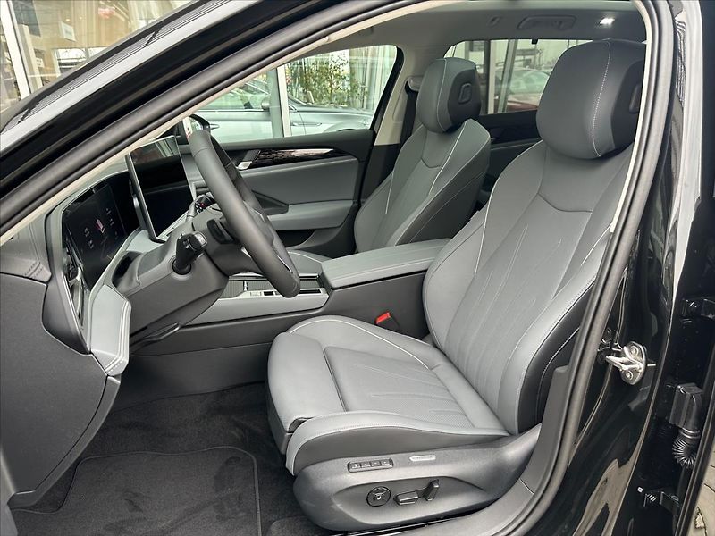 Volkswagen Passat (2024) 2,0 TDI 7DSG  Elegance - fotka 9 z 22