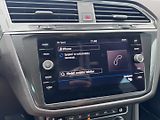 Volkswagen Tiguan (2020) R-LINE 1,5 TSI 110 KW 1. MAJ - náhled 35