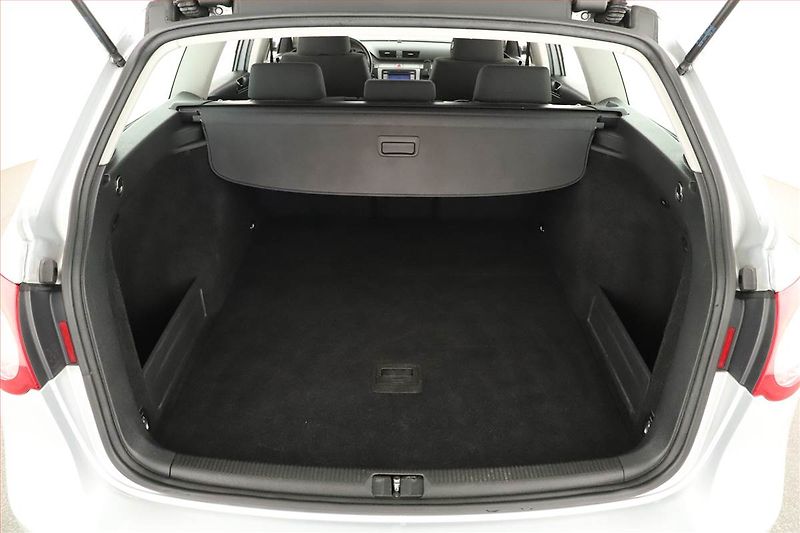 Volkswagen Passat (2007) 2.0 FSI, Automat, nová STK - fotka 11 z 14