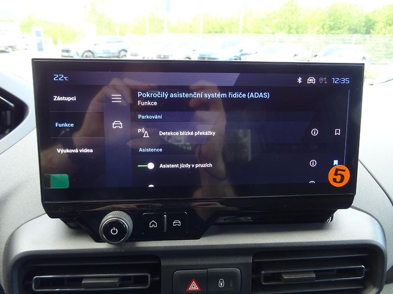 Peugeot Rifter (2026) GT BlueHDi 130 S&S EAT8 - fotka 32 z 43