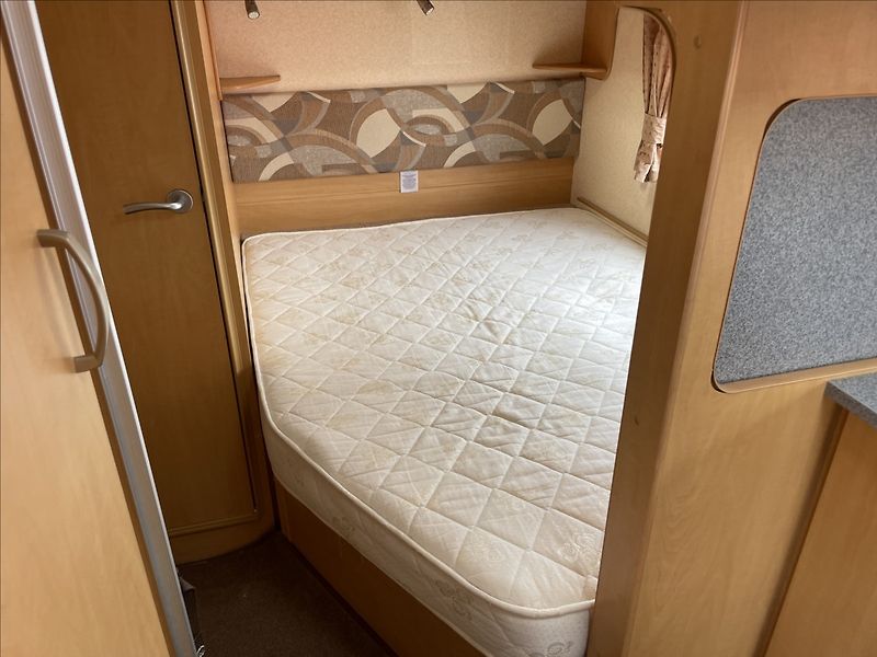Bailey Ostatní Ranger GT60 7,9m 6míst po STK - fotka 9 z 29
