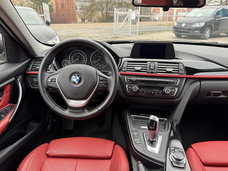 BMW Řada 3 (2013) BMW 320i 135Kw sport AT - fotka 23 z 33